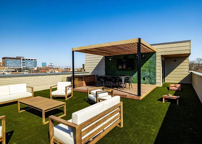 Rooftop Terrace Near Downtown Worth Holiday home