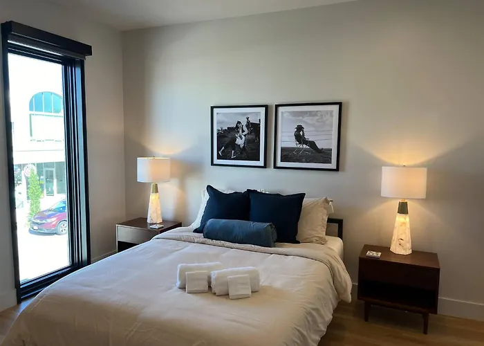 Rooftop Terrace Near Downtown Worth Holiday home *