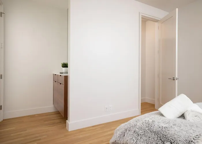 Rooftop Terrace Near Downtown Worth Holiday home